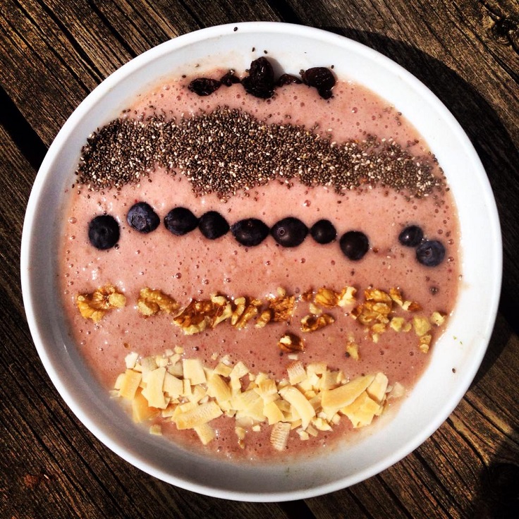 smoothie-bowl-breakfast