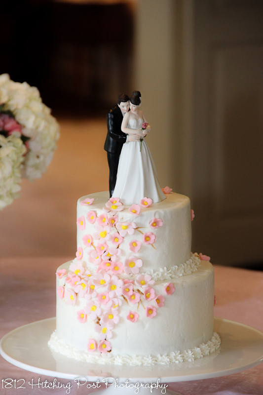 2 Layers Wedding Cakes
 Two tier Wedding Cakes