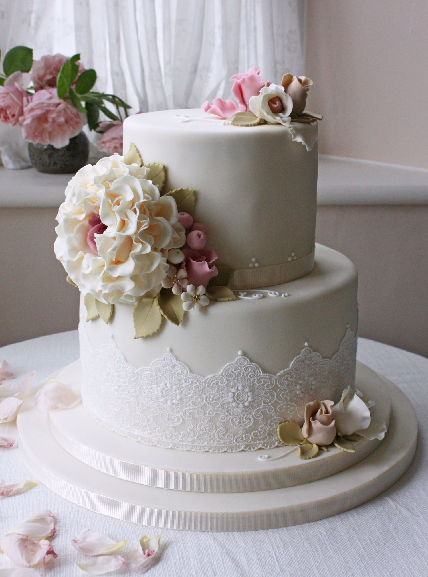 2 Tier Wedding Cakes Pictures
 Wedding Cake Ideas