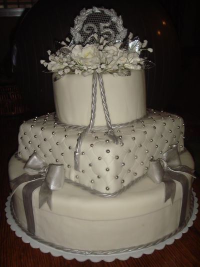 25Th Wedding Anniversary Cakes
 Cakes by Surayya Hazari Cakes Gallery