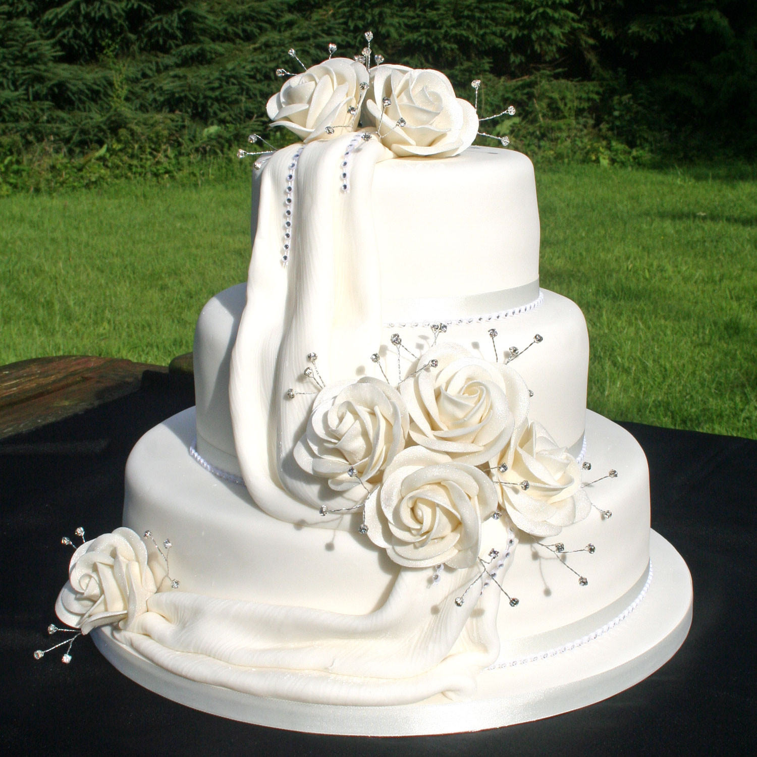 3 Layer Wedding Cakes
 Three Layer Wedding Cakes