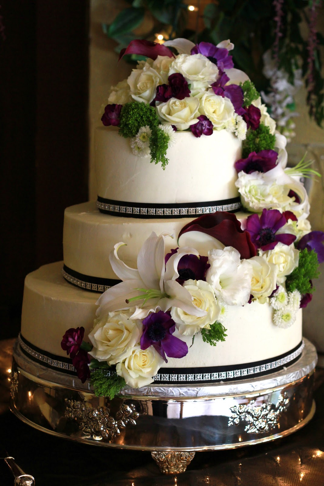 3 Layer Wedding Cakes
 Exquisite Cookies 3 Tier wedding cake with fresh flowers