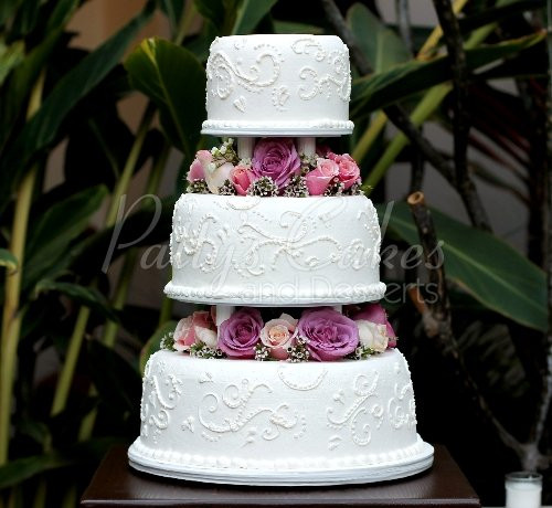 3 Layered Wedding Cakes
 Beautiful 3 tier wedding cakes