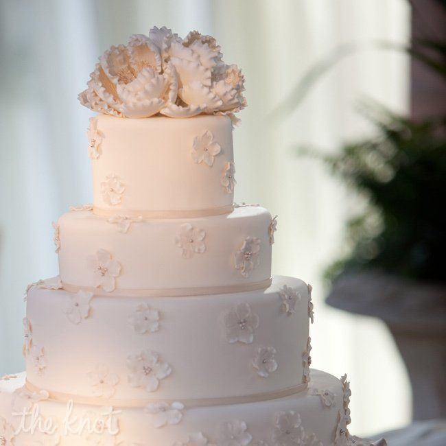 4 Layered Wedding Cakes
 Four Layer Wedding Cake
