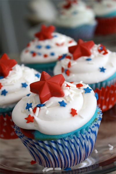 4Th Of July Cupcakes
 Red White and Blue Cupcakes