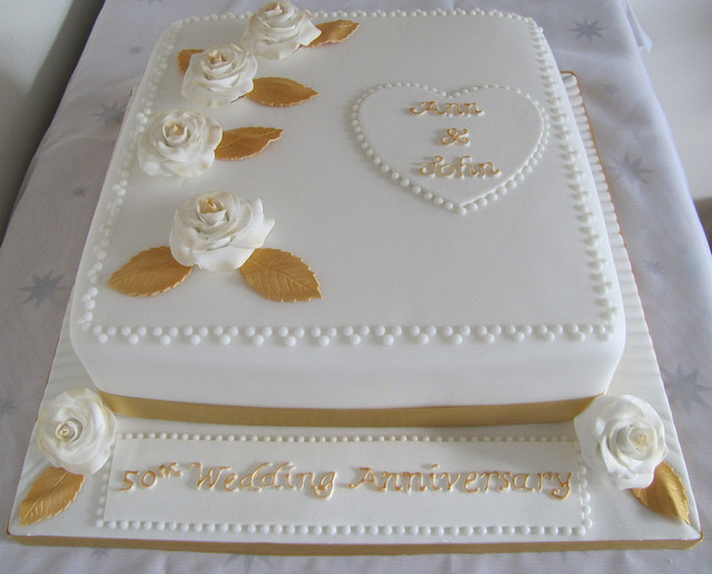 50Th Wedding Anniversary Cakes
 Cool Wedding Marriage Anniversary Cakes With Names