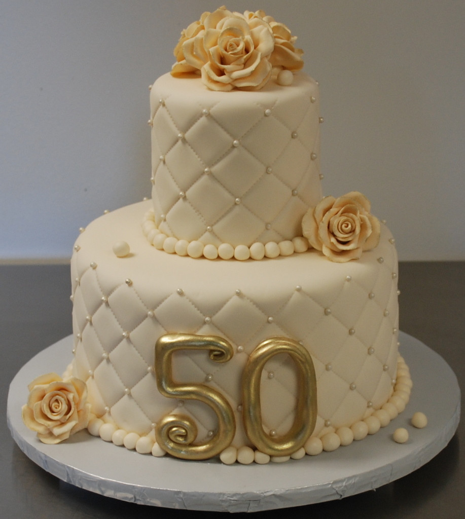 50Th Wedding Anniversary Cakes
 Gold and Elegant 50th Anniversary Cake Decoration Idea