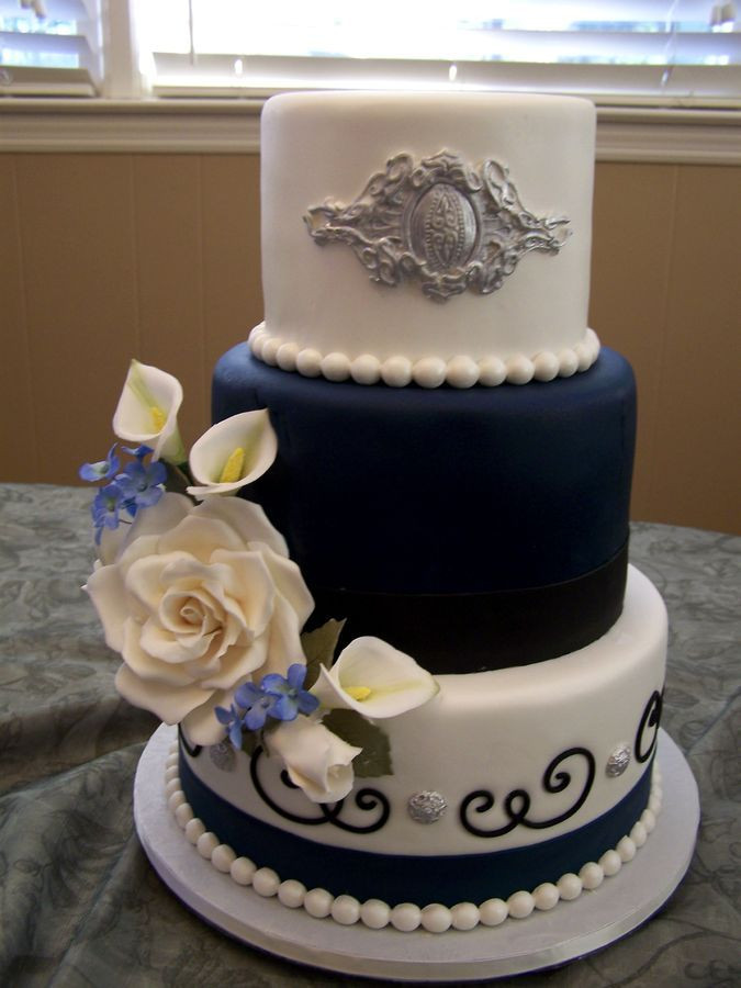 6 Inch Wedding Cakes
 10 8 and 6 inch fondant tier cake for a small wedding I