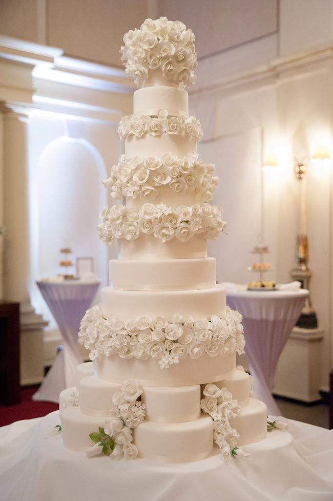 6 Layer Wedding Cakes
 The magnificent centrepiece of the event was a