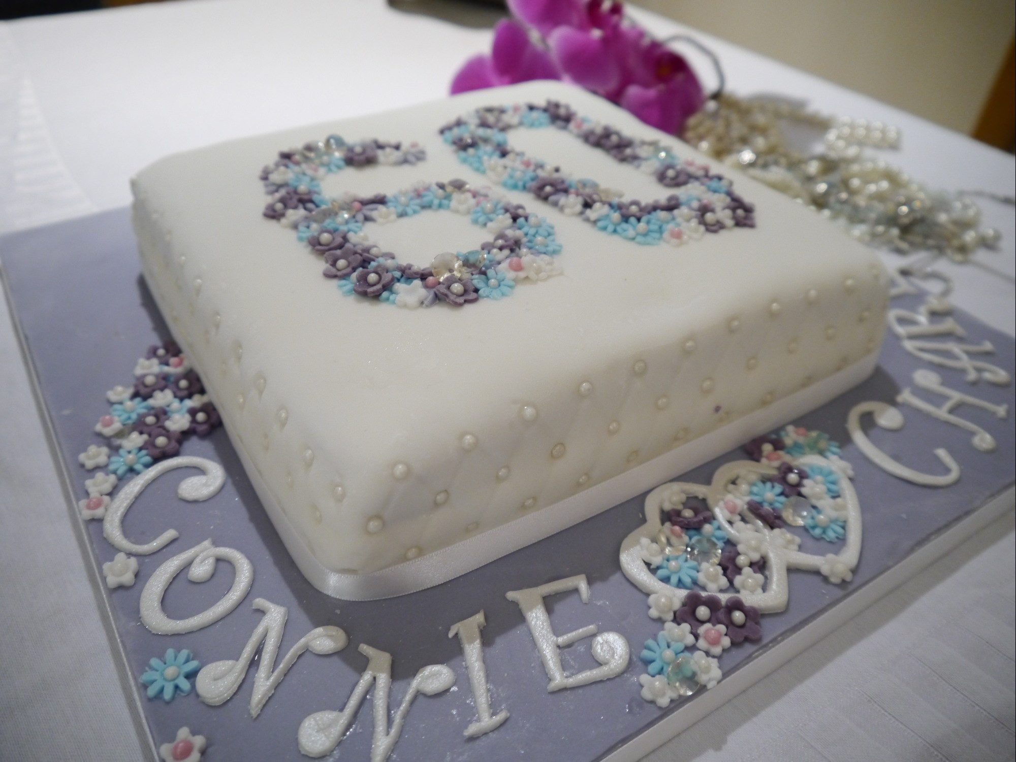 60Th Wedding Anniversary Cakes Ideas
 Diamond anniversary cake