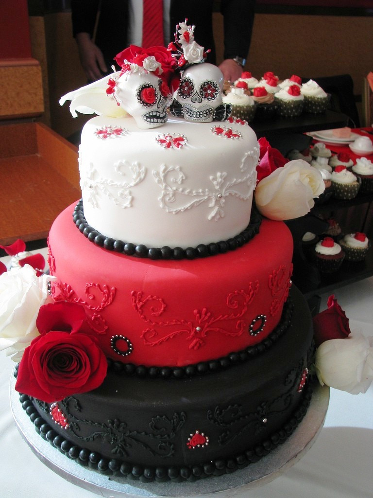 Affordable Wedding Cakes
 The Magnificent Look of Cheap Wedding Cakes — CRIOLLA