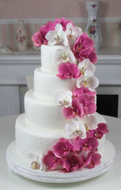 All White Wedding Cakes
 All white wedding celebration cake