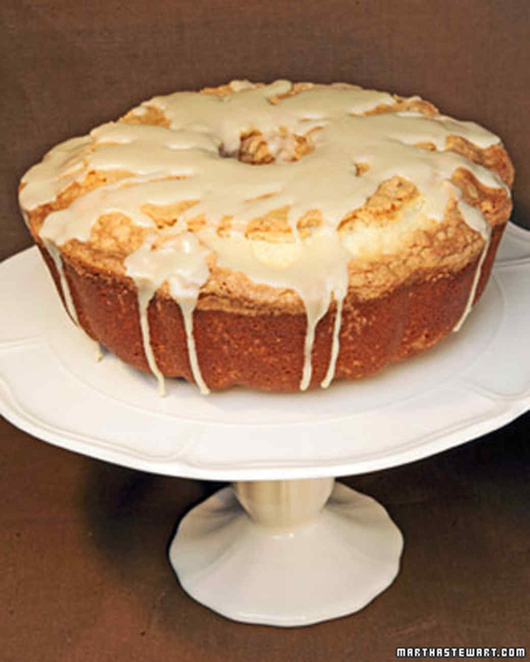 Almond Wedding Cake Recipe Martha Stewart
 Pin Martha Stewarts Damask Cake 5 Tier Stencil Set By