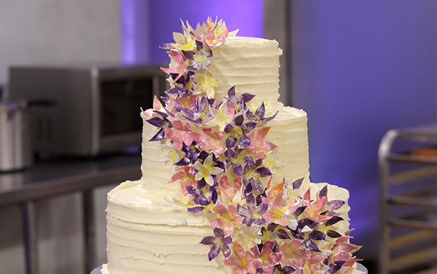 Amazing Wedding Cakes Show
 Amazing Wedding Cake