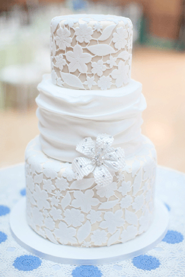 Antique Wedding Cakes
 2014 Wedding Cake Trends 5 Vintage Wedding Cakes