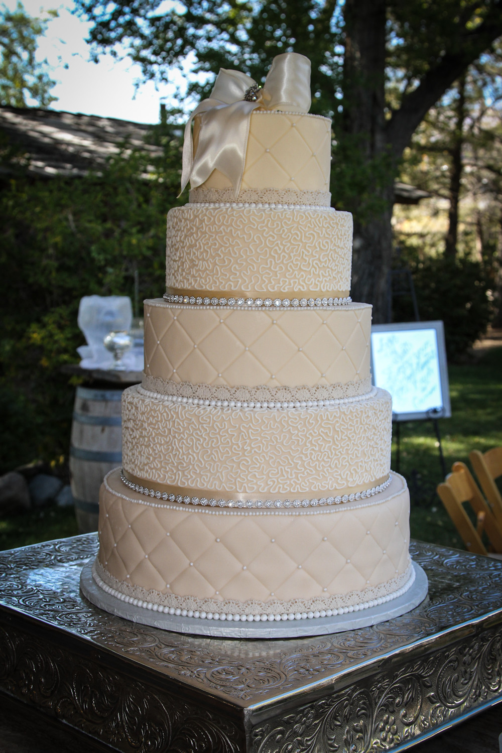 Antique Wedding Cakes
 Jessica and Jon – Vintage Wedding Cake