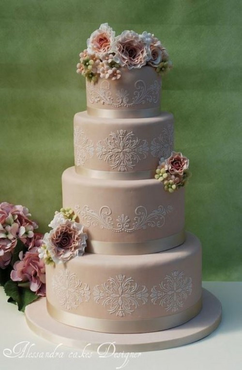 Antique Wedding Cakes
 30 Chic Vintage Style Wedding Cakes With An Old World Feel