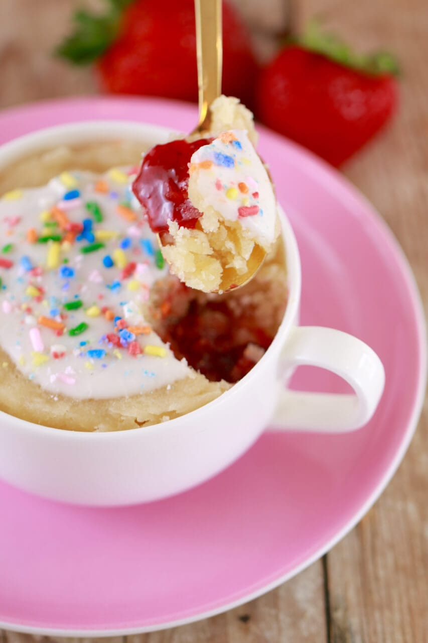 Are Pop Tarts Healthy For Breakfast
 Microwave Strawberry Pop Tart in a Mug Microwave Mug