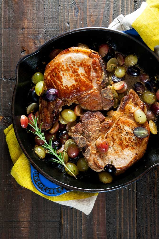 Are Pork Chops Healthy For You
 Pan Roast Pork Chops with Grapes Whole 30