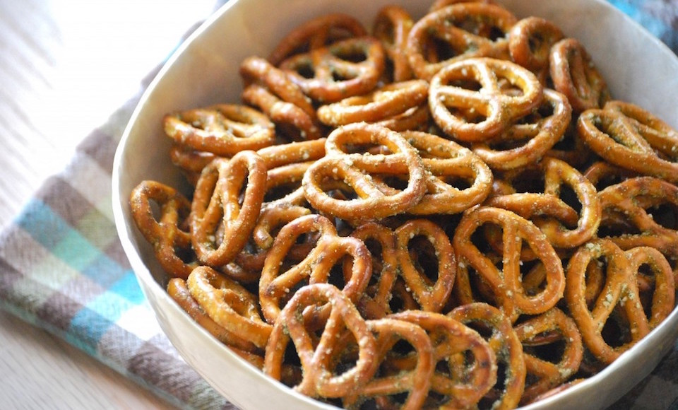 Are Pretzels A Healthy Snack
 10 Foods That Seem Healthy But Aren t