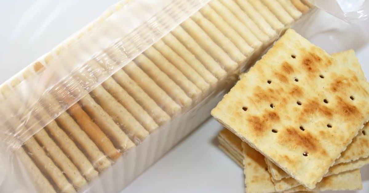Are Saltine Crackers Healthy
 Crackers & Water Diet