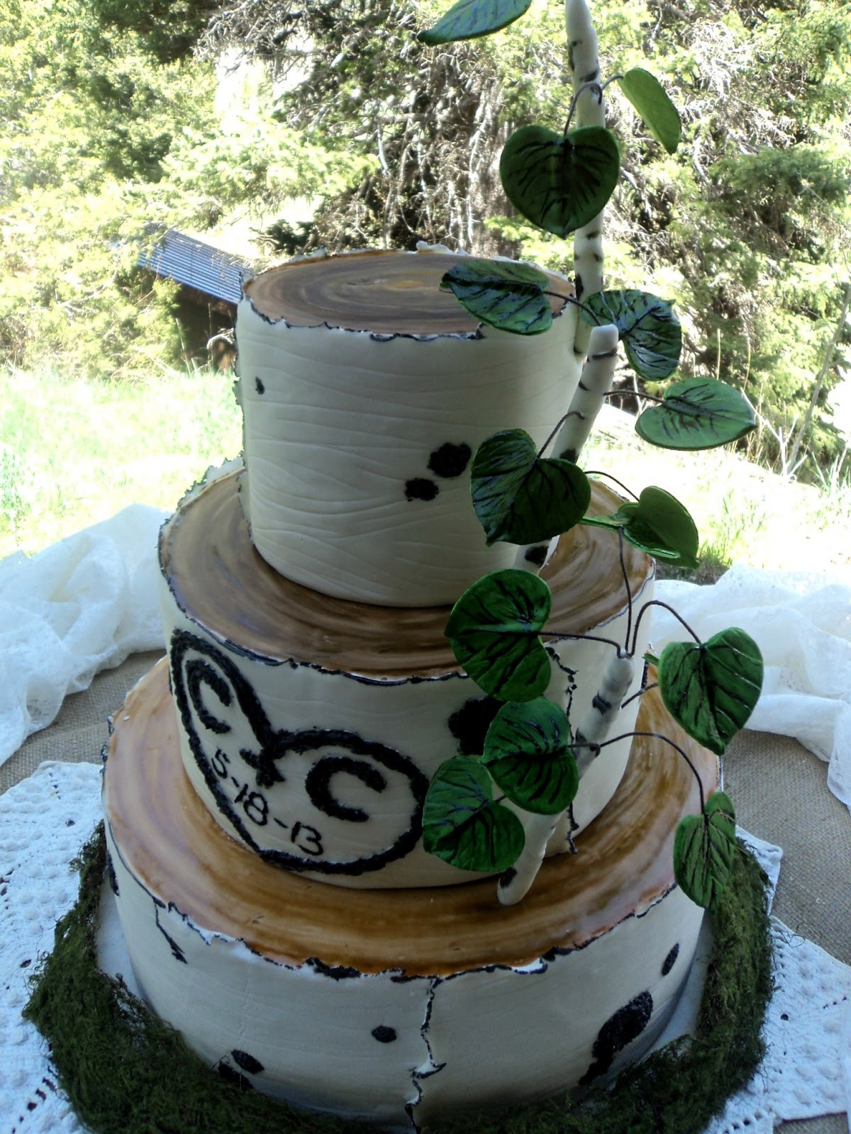 Aspen Tree Wedding Cakes
 Delectable Cakes Aspen Tree Wedding Cake