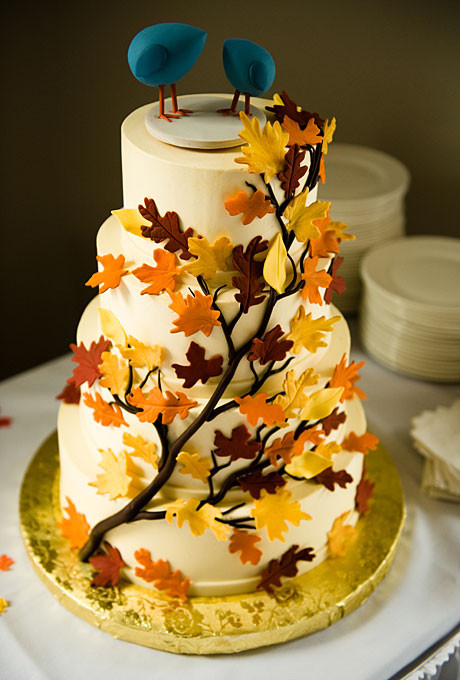 Autumnal Wedding Cakes
 Wedding Inspiration Center Fall Wedding Cake with Nature