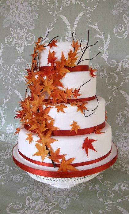 Autumnal Wedding Cakes
 Vip Girl Dresses Have an autumn wedding