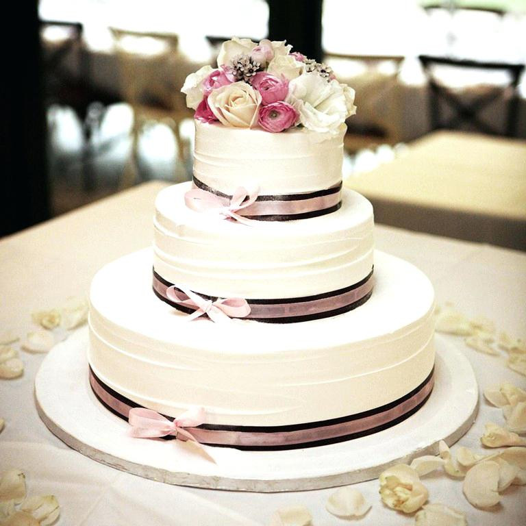 Average Cost For Wedding Cakes
 home improvement How much do wedding cakes cost Summer