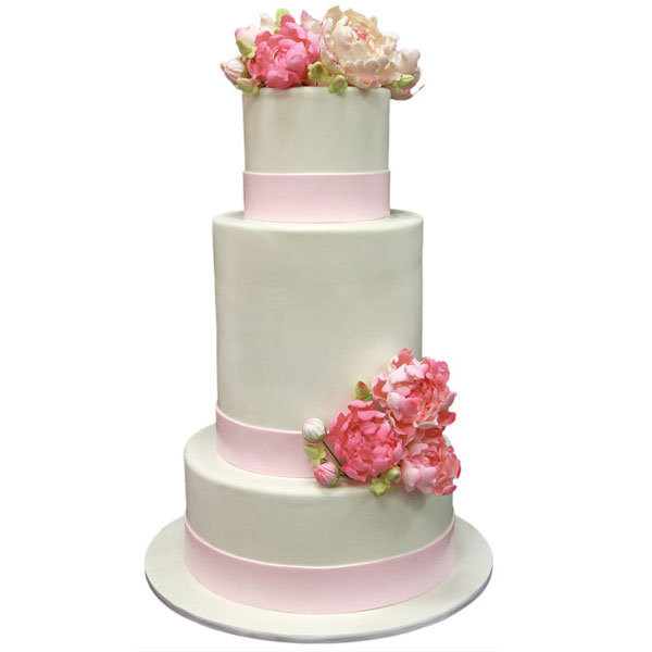 Average Cost For Wedding Cakes
 35 Ways to Save Money on Wedding Desserts BridalGuide