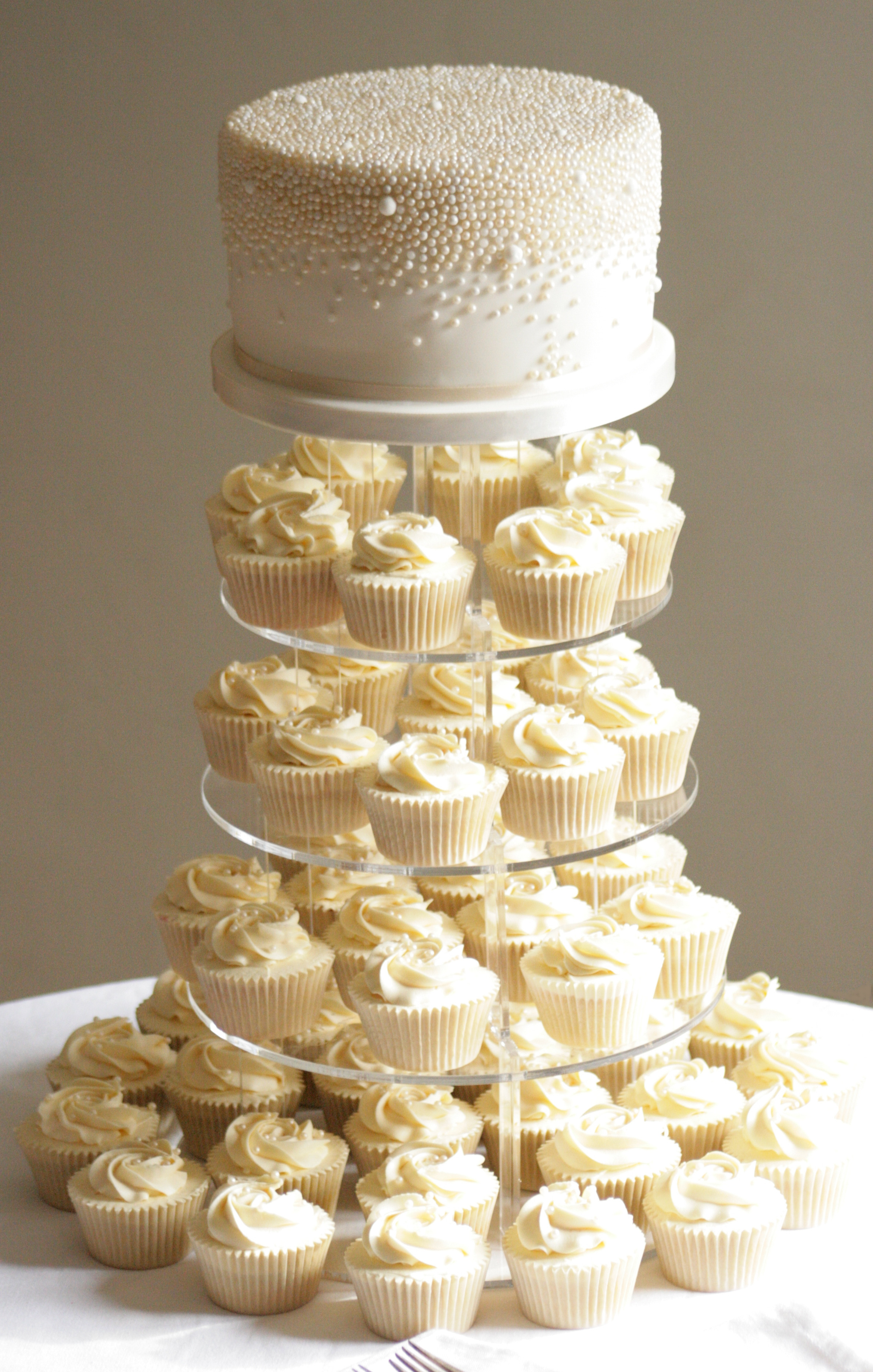 Baking Wedding Cakes
 wedding cakes