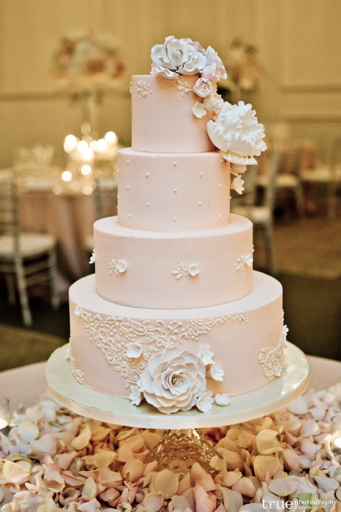 Baking Wedding Cakes
 Wedding Cake Gallery