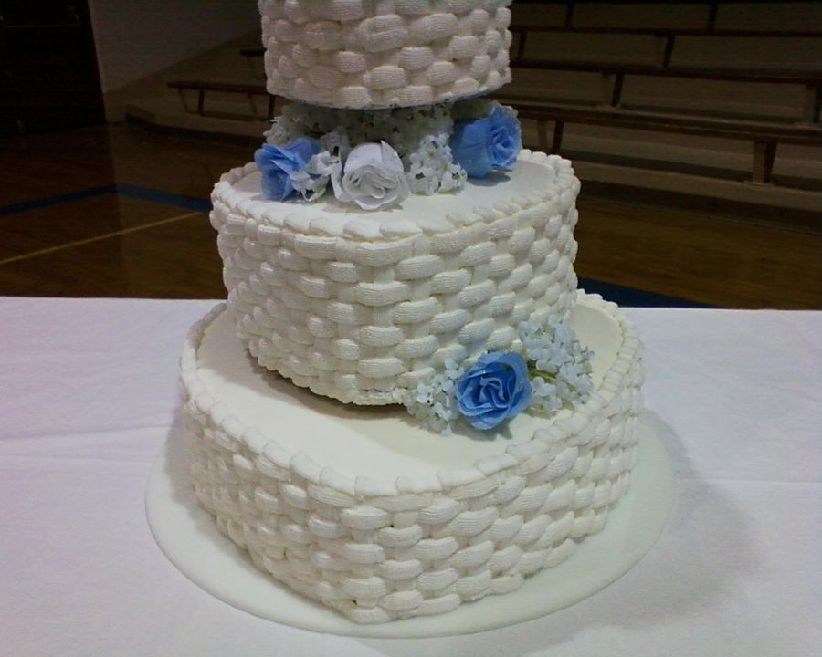 Basket Weave Wedding Cakes
 Basket Weave Hearts Wedding Cake CakeCentral