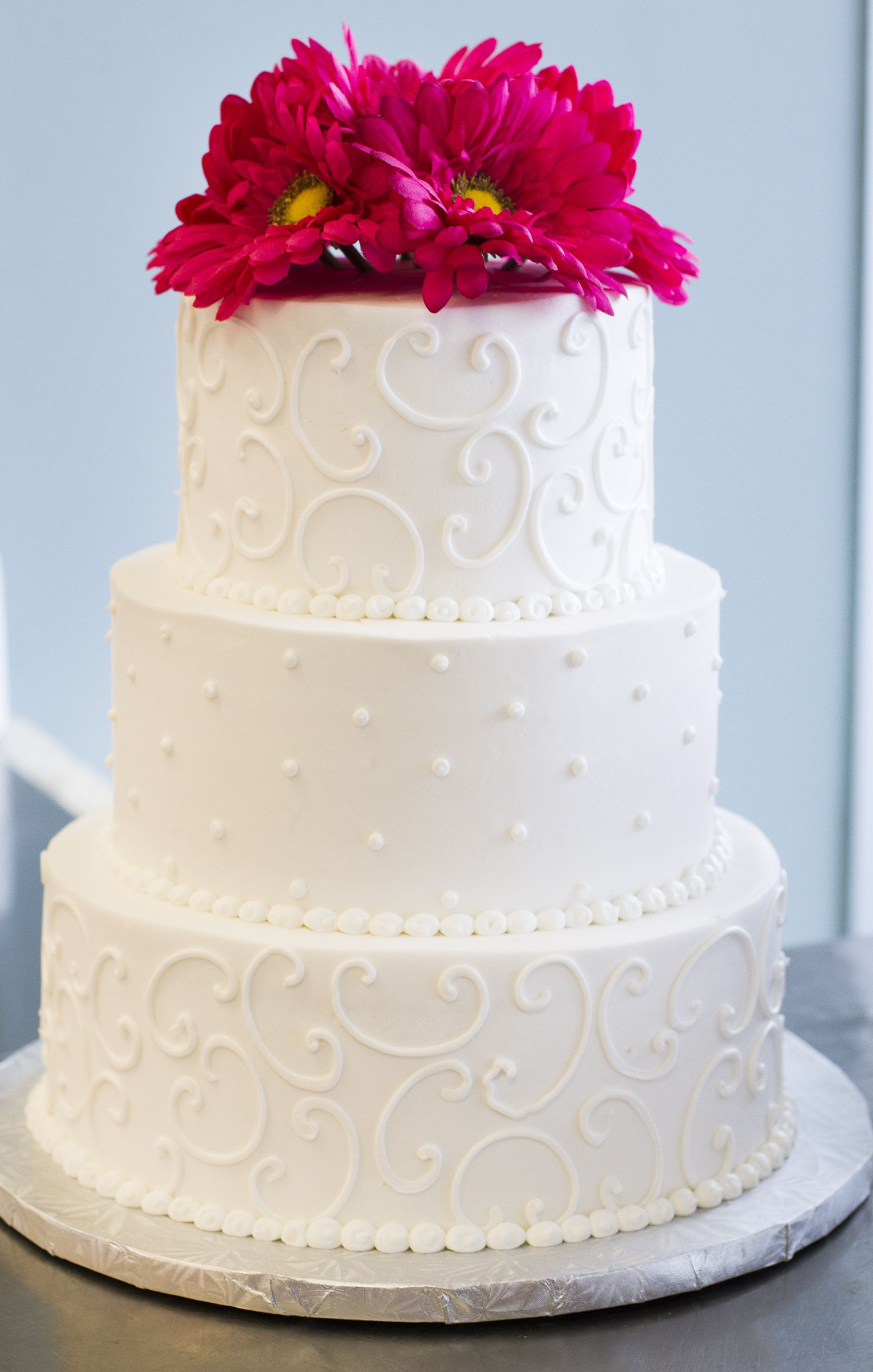 Beautiful Simple Wedding Cakes
 A simple beautiful white wedding cake with pink flowers