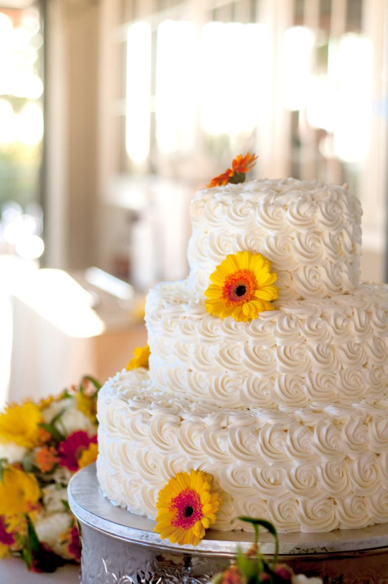 Best Icing For Wedding Cakes
 7 Beautiful Buttercream Frosted Wedding Cakes