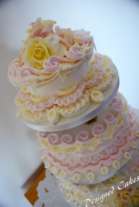 Best Icing For Wedding Cakes
 17 Best images about Royal Icing Wedding Cakes Royal