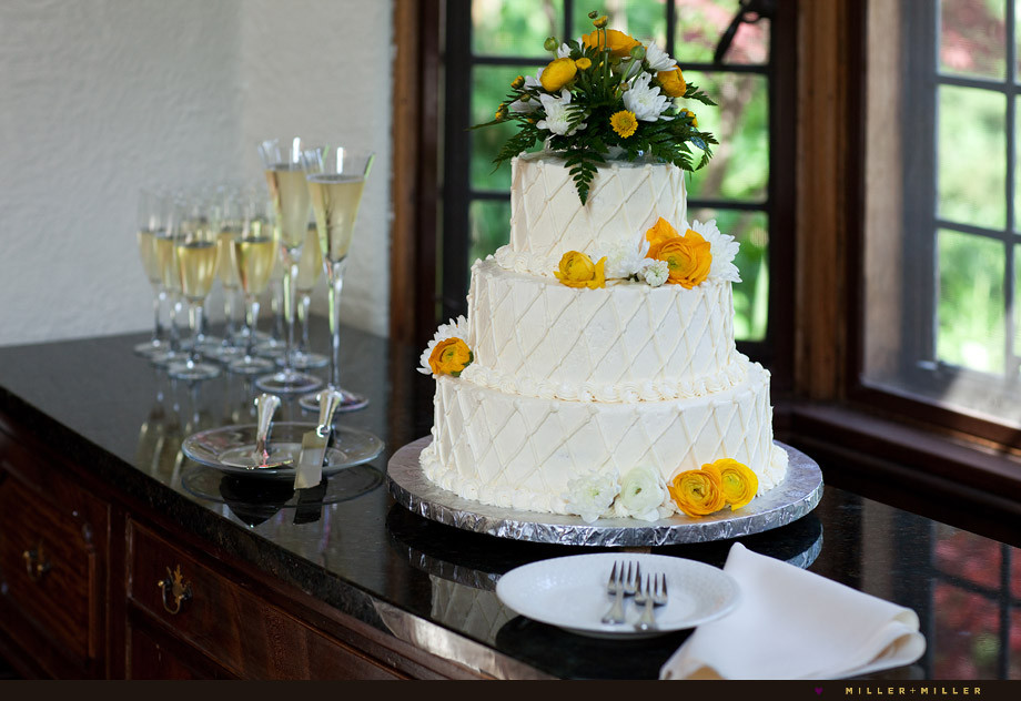 Best Wedding Cakes Chicago
 Redfield Estate at The Grove Wedding Archives Chicago