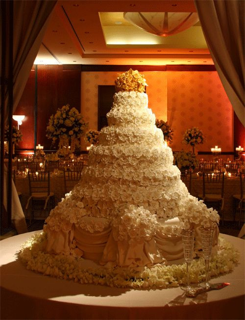 Biggest Wedding Cakes
 8 Big Cakes Ever World s Biggest Wedding Cake Ever