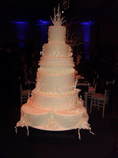 Biggest Wedding Cakes Ever
 Biggest wedding cake I ve ever worked on Cakes