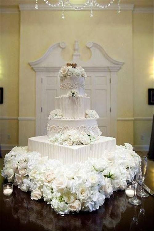 Biggest Wedding Cakes Ever
 st wedding cake Stunning Display of st Wedding