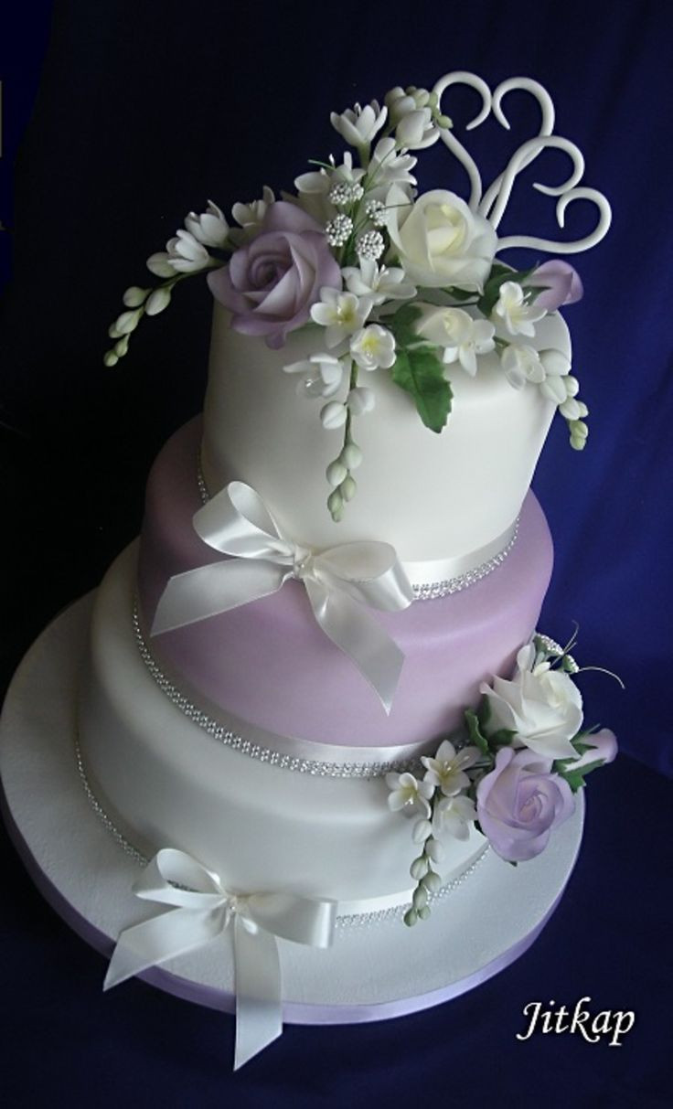 Bilo Wedding Cakes
 251 best images about Wedding cakes on Pinterest
