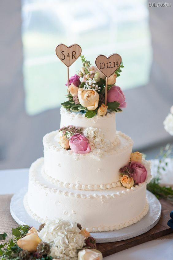 Bilo Wedding Cakes
 Viac ako 20 najlepšch nápadov na Pintereste na tému