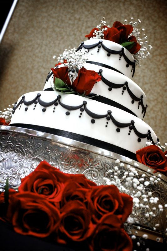 Black And Red Wedding Cakes
 Black white and red wedding cakes 2015 2016