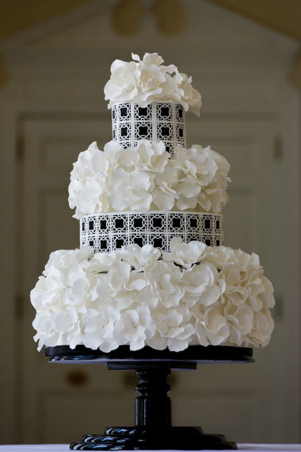 Black And White Wedding Cakes
 Modern Black and White Wedding Cakes Bajan Wed Bajan Wed