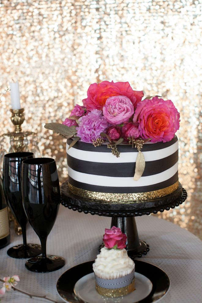 Black White And Gold Wedding Cakes
 49 Amazing Black and White Wedding Cakes Deer Pearl Flowers