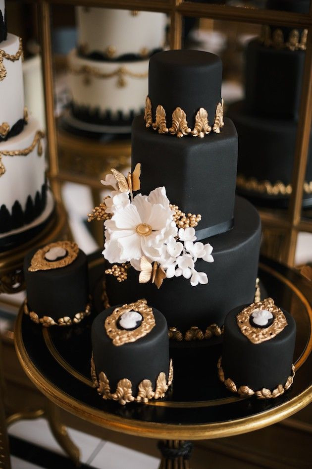 Black White And Gold Wedding Cakes
 49 Amazing Black and White Wedding Cakes