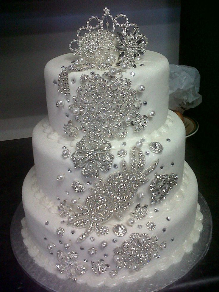 Bling Wedding Cakes
 Cakes With Bling Pinterest