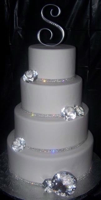 Bling Wedding Cakes
 Wedding Cake Bling Beautiful Cakes That Sparkle & Shine