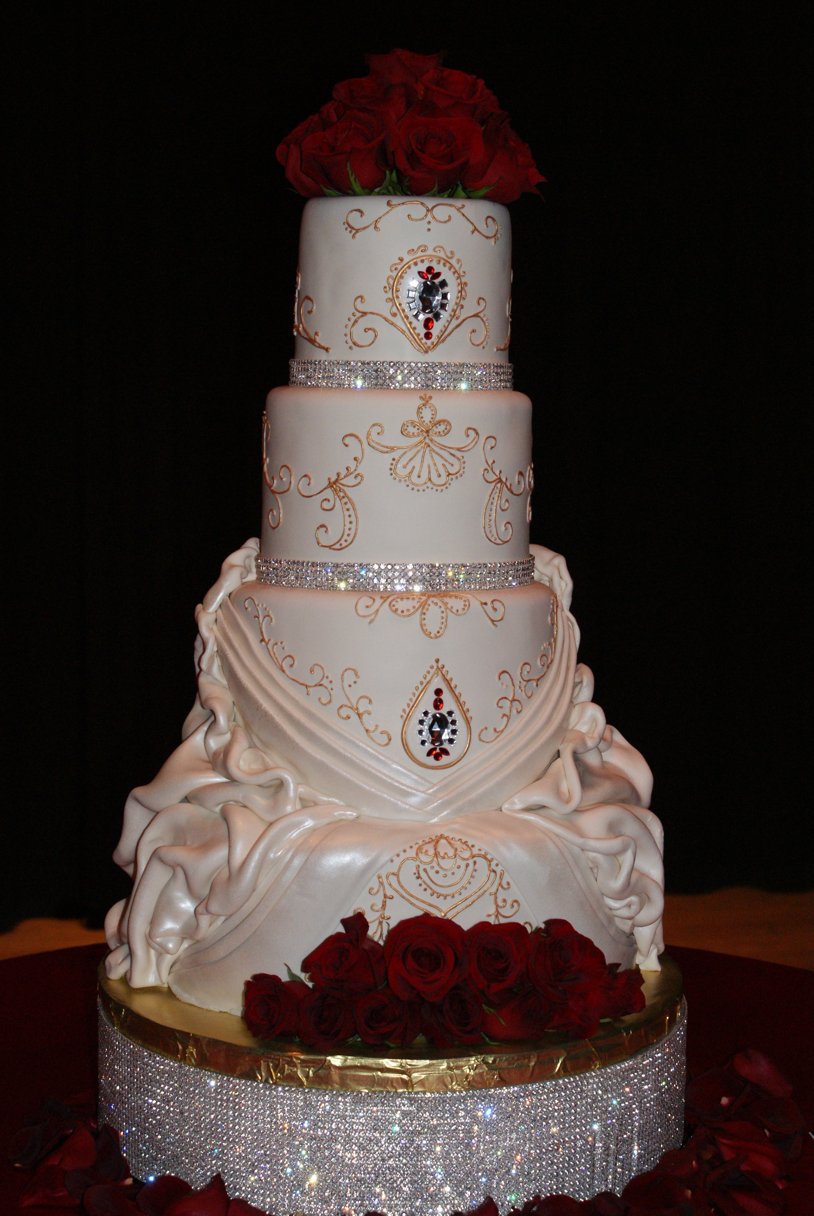 Blinged Out Wedding Cakes
 Damask