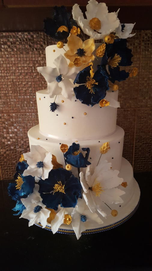 Blue And Gold Wedding Cakes
 Navy blue and gold wedding cake cake by Santis CakesDecor